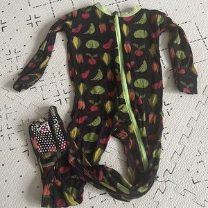 Kickee pants. Veggie zip onesie size 12-18 months